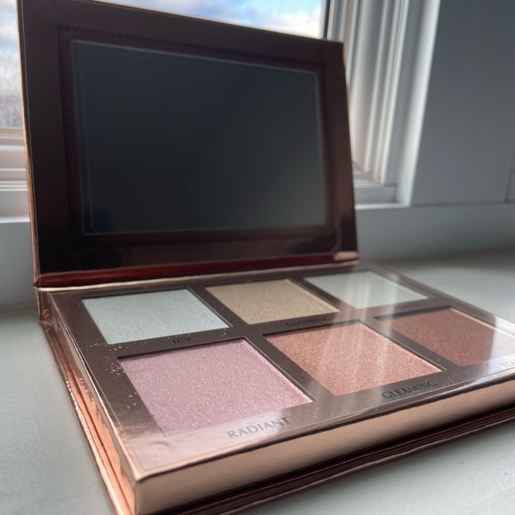 Ace Beaute Makeup Ace Beaute Glow Essentials Highlighter Palette92g